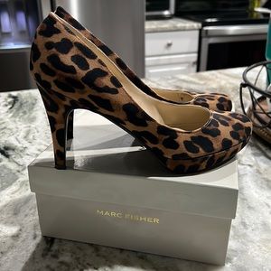 Marc Fisher size 8.5 EUC